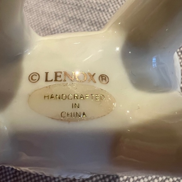 Lenox White Porcelain Elephant Figurine, collectible, EUC - Picture 3 of 5